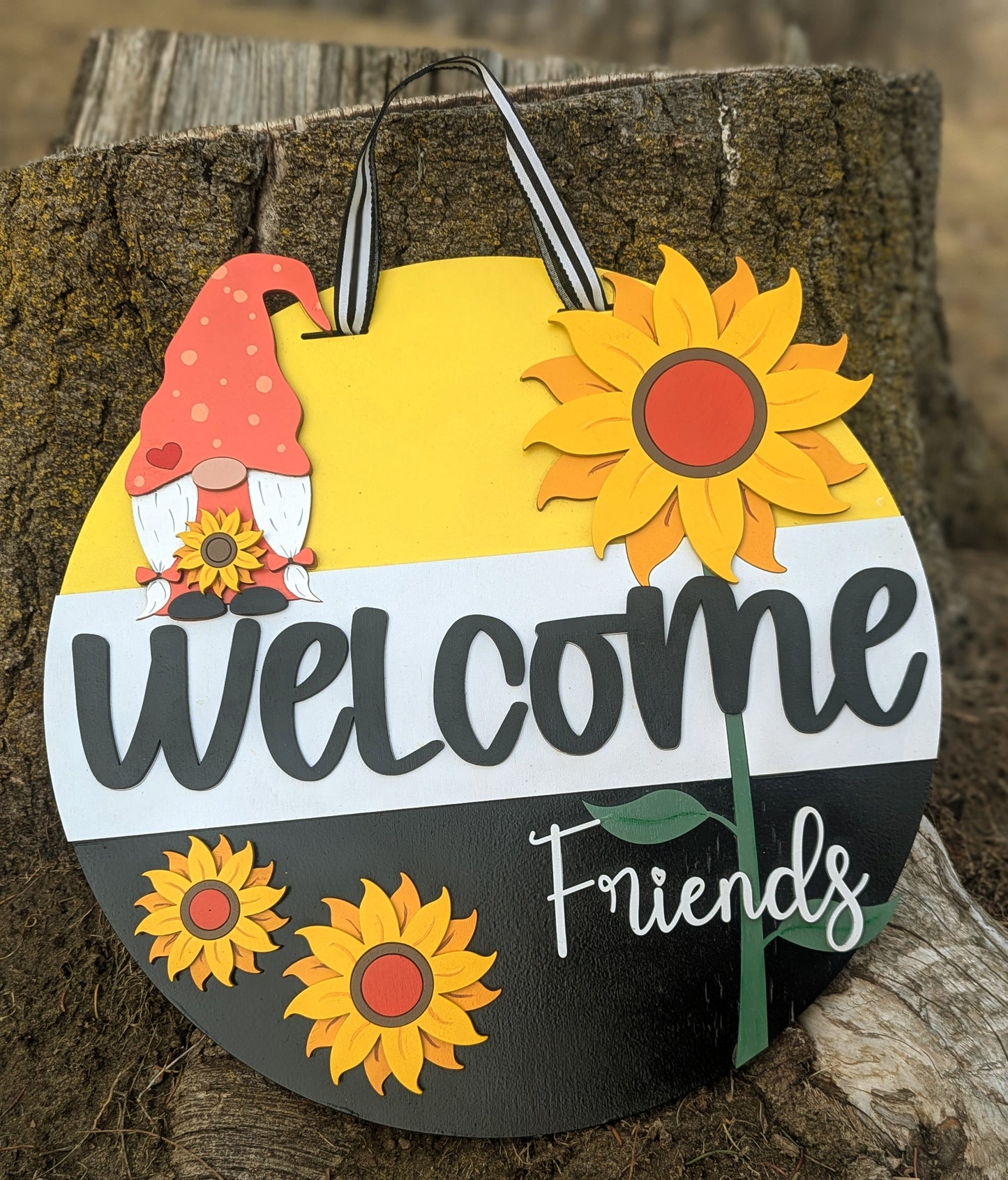 Welcome Gnome and Sunflower Sign