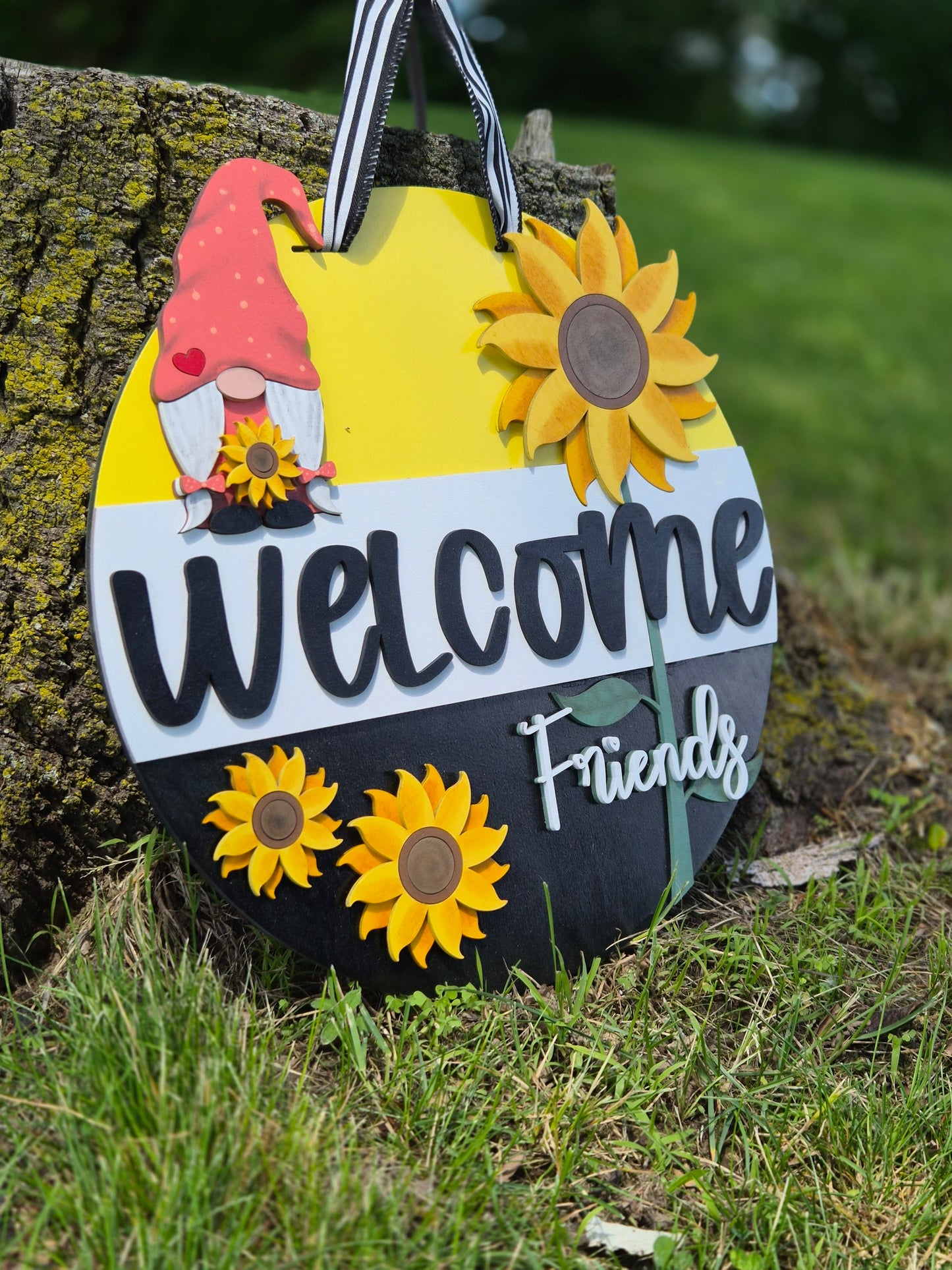 Welcome Gnome and Sunflower Sign